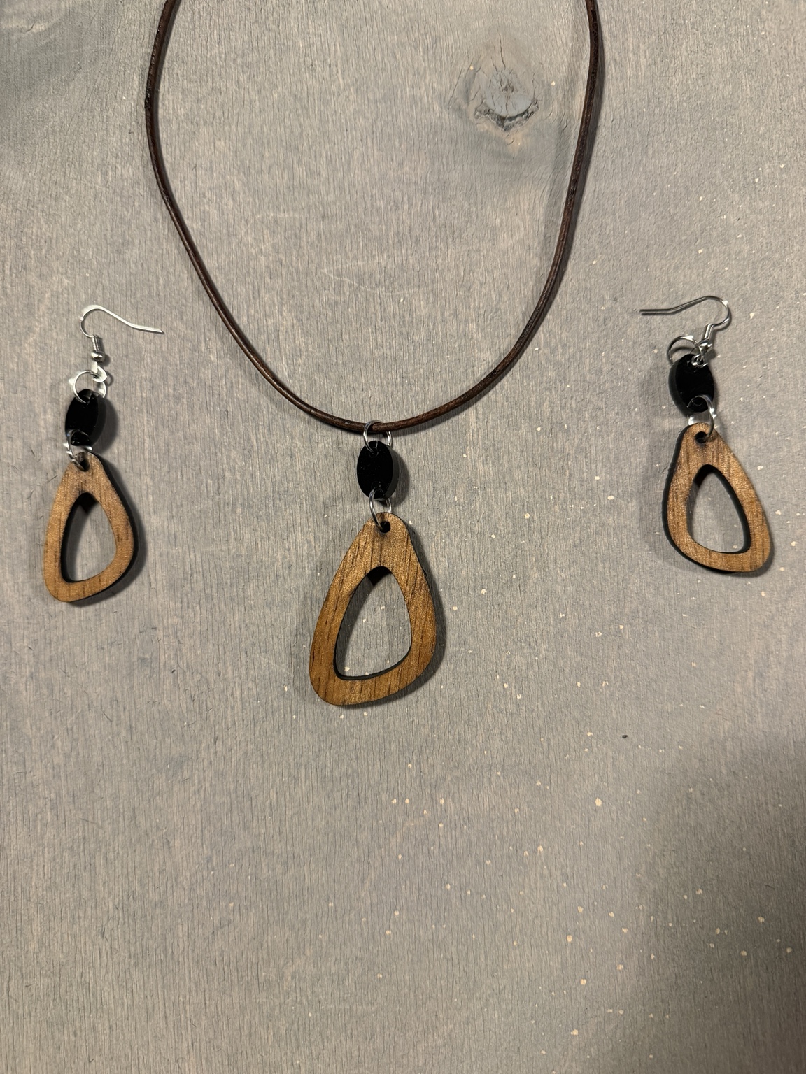 TROPFEN, Kette + Ohrringpaar – Originalfoto von LaserMoment Design